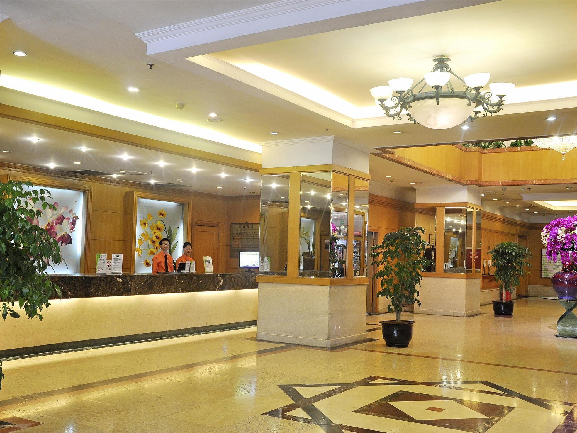 Garden City Hotel Chengdu Bagian luar foto