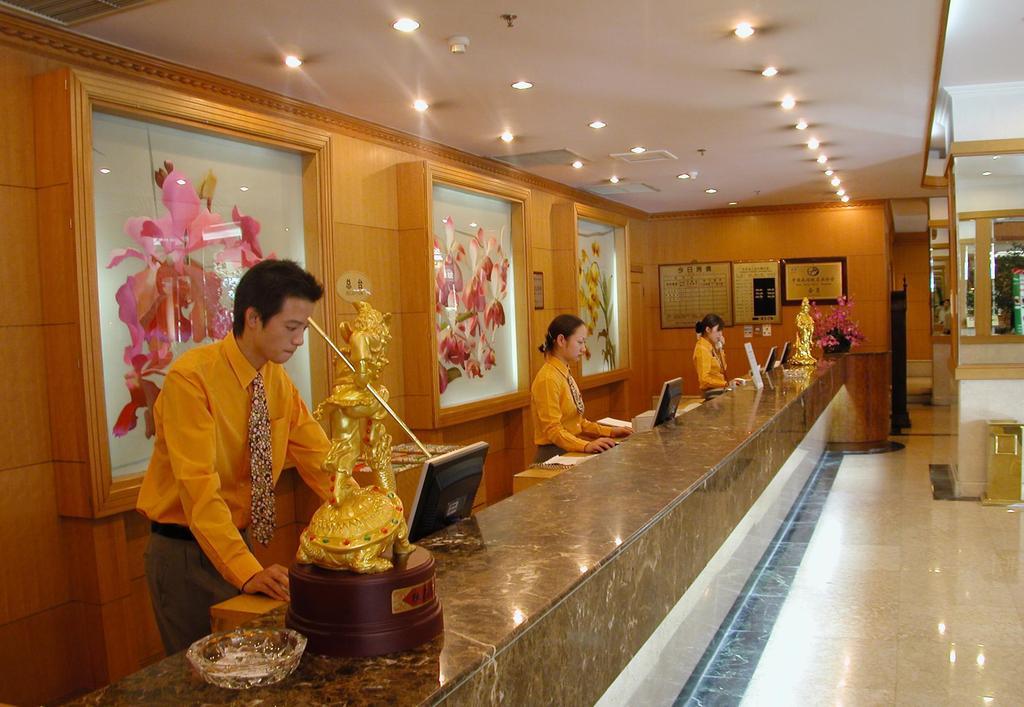 Garden City Hotel Chengdu Bagian luar foto
