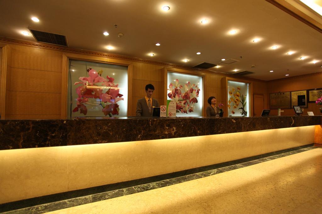 Garden City Hotel Chengdu Bagian luar foto