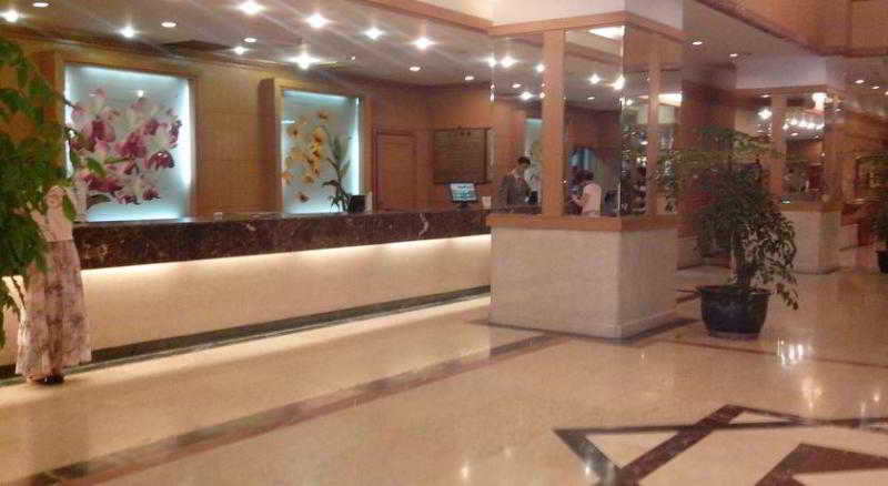 Garden City Hotel Chengdu Bagian luar foto