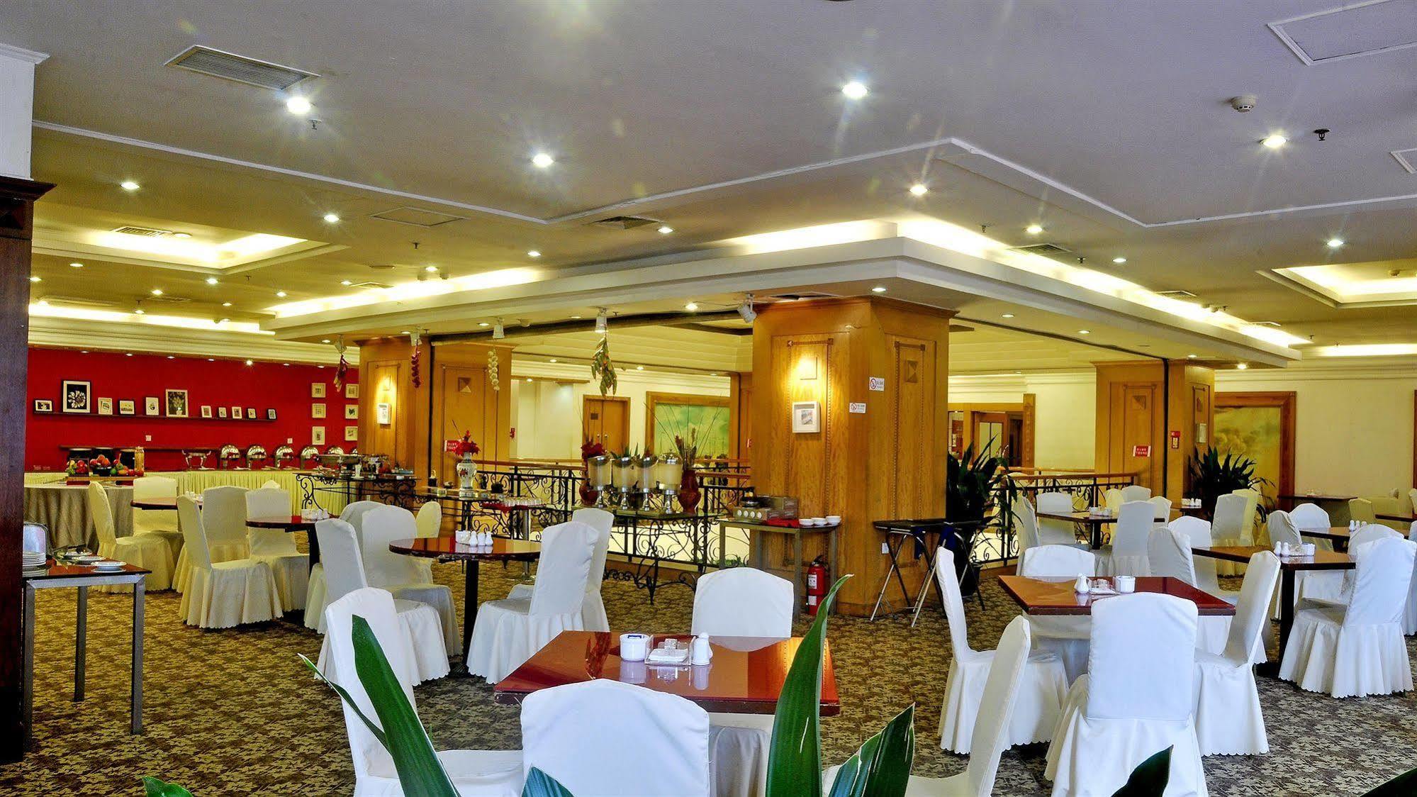 Garden City Hotel Chengdu Bagian luar foto
